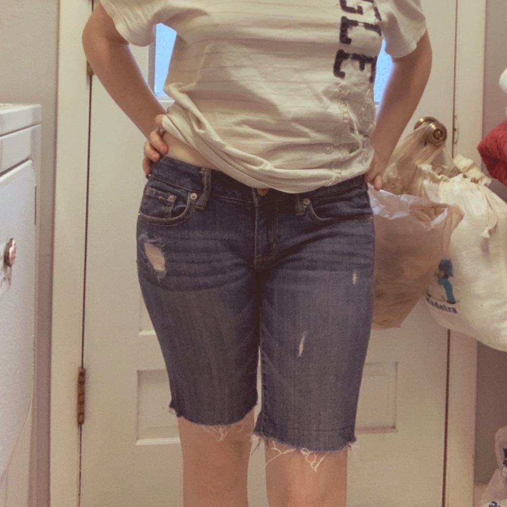 Jean shorts (knee length)